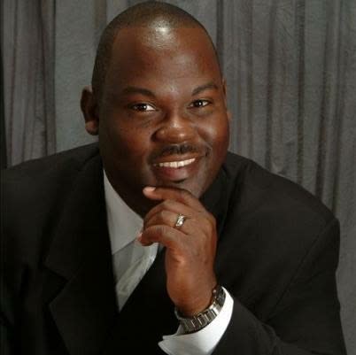 Kenneth Roberson, Real Estate Broker